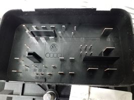 Volkswagen Tiguan Saugiklių dėžė (komplektas) 1K0937125A