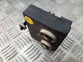 Audi A5 8T 8F Centrālās atslēgas vadības bloks 8T0959793D