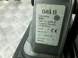 Volkswagen Sharan Lewarek zmiany biegów / górny 7N0711049B