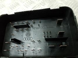 Volkswagen Tiguan Fuse box set 1K0937125A