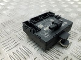 Audi A4 S4 B8 8K Oven keskuslukituksen ohjausyksikön moduuli 8T0959792N