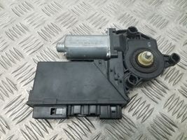 Audi A4 S4 B6 8E 8H Aizmugurē loga pacēlāja motoriņš 8E0959802A