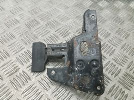 Audi A6 S6 C6 4F Петля замка капота двигателя 4F0823480A