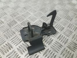 Seat Altea Петля замка капота двигателя 5P0823480