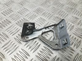 Volkswagen Tiguan Fender mounting bracket 5N0821135