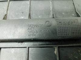 Audi A3 S3 A3 Sportback 8P Support boîte de batterie 1K0915336