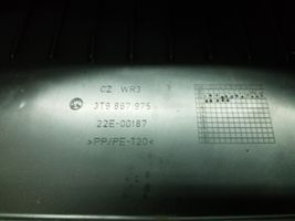 Skoda Superb B6 (3T) Takaluukun alaosan verhoilu 3T9867975