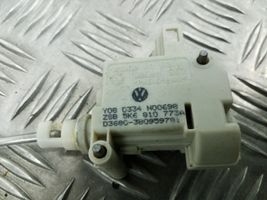 Volkswagen Golf VI Motorino del tappo del serbatoio del carburante 5K6810773A