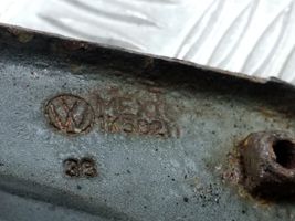 Volkswagen Jetta V Fender mounting bracket 1K5821137