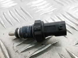 Audi A4 S4 B8 8K Sensore temperatura del carburante 05919523A