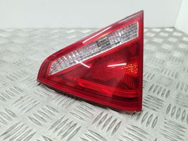 Audi A5 8T 8F Luci posteriori del portellone del bagagliaio 8T0945094