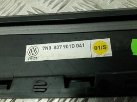Volkswagen Sharan Listwa / Uszczelka szyby drzwi przednich 7N0837901D