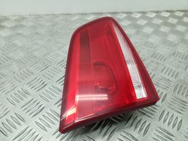 Volkswagen PASSAT B7 Lampy tylnej klapy bagażnika 3AF945093K