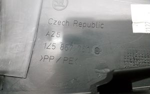 Skoda Octavia Mk2 (1Z) Podpora mocowania półki bagażnika 1Z5867761C