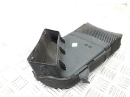 Seat Exeo (3R) Oro paėmimo kanalo detalė (-ės) 8E0129617D