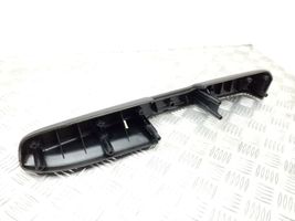 Seat Exeo (3R) Rivestimento della maniglia interna per portiera anteriore 8E1867173B