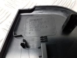 Seat Exeo (3R) Kojelaudan sivupäätyverhoilu 3R0857212A