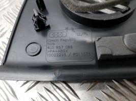 Audi Q7 4L Paneļa dekoratīvās apdares vairogs (sānu) 4L0857086