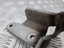 Audi Q3 8U Soporte de apoyo/base del silenciador 04L131561J