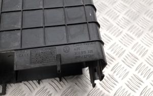 Volkswagen Tiguan Vassoio scatola della batteria 3C0915335