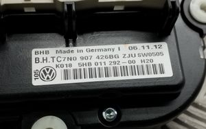 Volkswagen Jetta VI Climate control unit 7N0907426BG