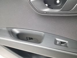 Seat Leon (5F) Обшивка передней двери 5F4867113