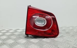 Volkswagen Tiguan Lampy tylnej klapy bagażnika 5N0945093C