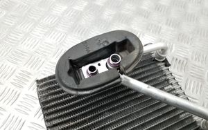 Volkswagen Tiguan Radiatore aria condizionata (A/C) (abitacolo) 