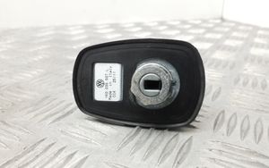 Volkswagen Jetta VI GPS-pystyantenni 1K0035507L