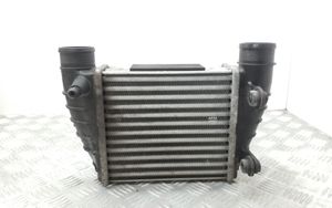 Seat Exeo (3R) Chłodnica powietrza doładowującego / Intercooler 8E0145806Q