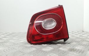 Volkswagen Tiguan Lampy tylnej klapy bagażnika 5N0945094B