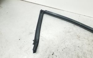 Volkswagen Scirocco Joint de fenêtre de porte avant coupé 1K8867337