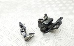 Volkswagen Golf VI Rear door hinge set 1K4833412Q