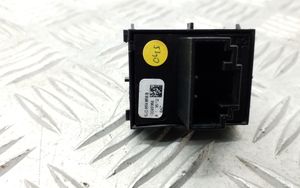 Skoda Rapid (NH) Interrupteur commade lève-vitre 5JC959858B