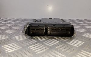 Volkswagen Golf VII Motora vadības bloka ECU 04L907309D