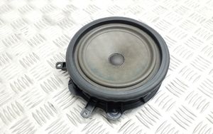 Audi A3 S3 A3 Sportback 8P Takaoven kaiutin 8P0035411C