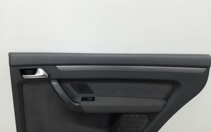 Volkswagen Touran II Boczki / Poszycie drzwi tylnych 1T0867212