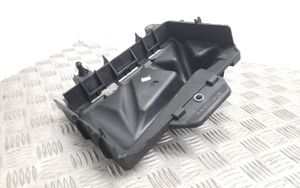 Skoda Rapid (NH) Boîte de batterie 6R0915331C