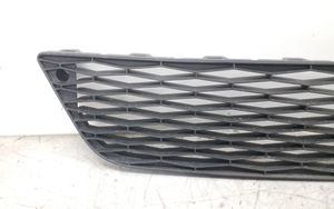 Seat Leon (5F) Etupuskurin alempi jäähdytinsäleikkö 5F0853667