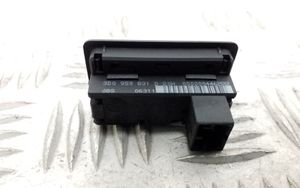 Audi Q7 4L Tailgate/boot open switch button 3D0959831D