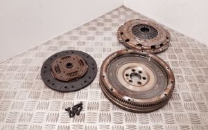 Volkswagen PASSAT B8 Clutch set kit 04L105273