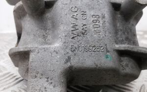 Volkswagen Tiguan Support de moteur, coussinet 5N0199262L