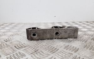 Volkswagen Touareg II Supporto per boccola della barra antirollio, anteriore 7L0411063B