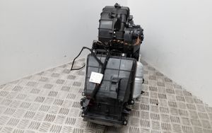 Volkswagen Touareg II Interior heater climate box assembly 7P6820003C