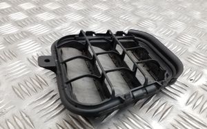 Audi A3 S3 8V Ventilācijas režģis 4G9819181B