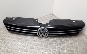 Volkswagen Jetta VI Grotelės priekinės 5C6853653