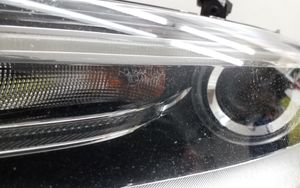 Audi Q3 8U Lampa przednia 8U0941005A