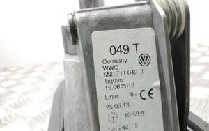 Audi Q3 8U Vaihteenvalitsimen verhoilu 5N0711049T