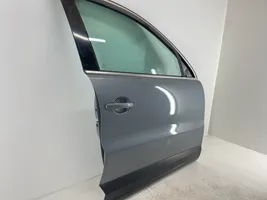 Volkswagen Tiguan Porte avant 5N0831312