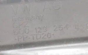 Audi Q3 8U Ilmanoton kanavan osa 5Q0129254E
